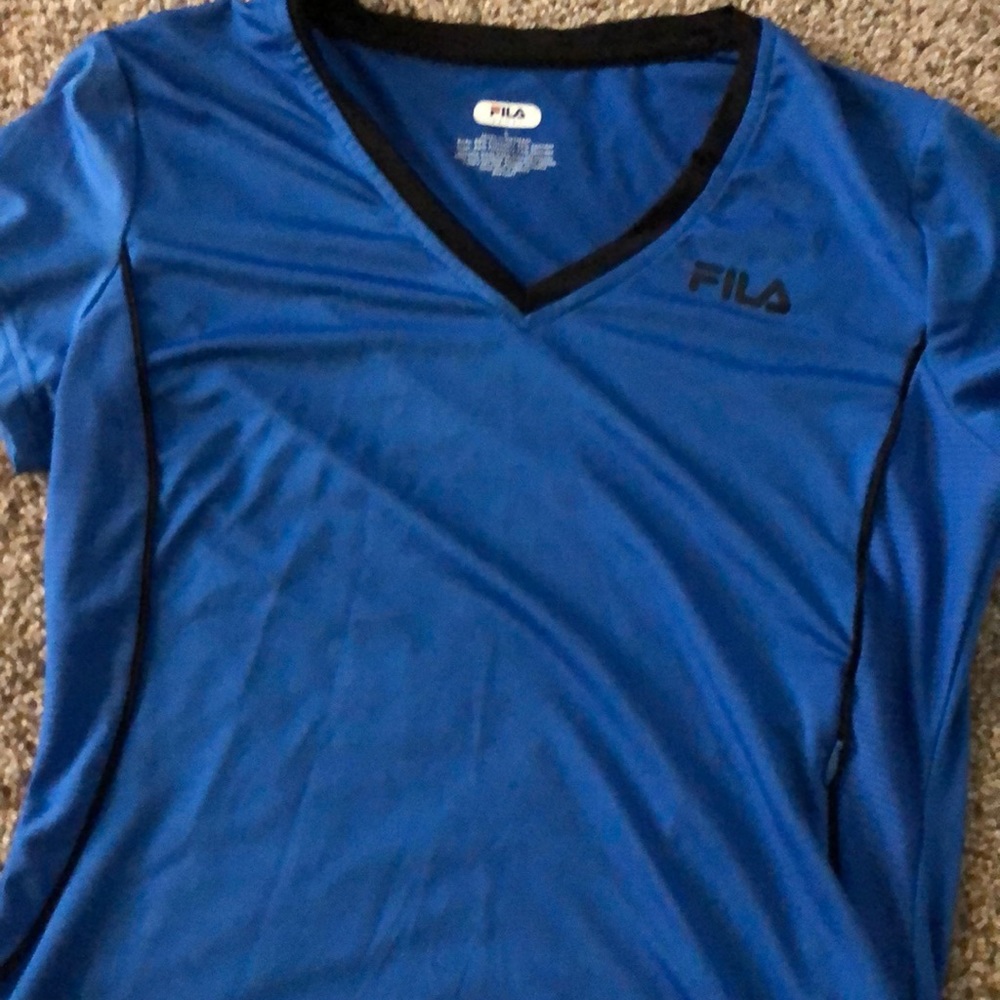 Fila tee